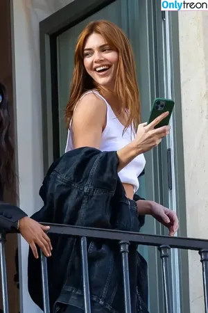 Kendall Jenner / KendallJenner nude photo #4977