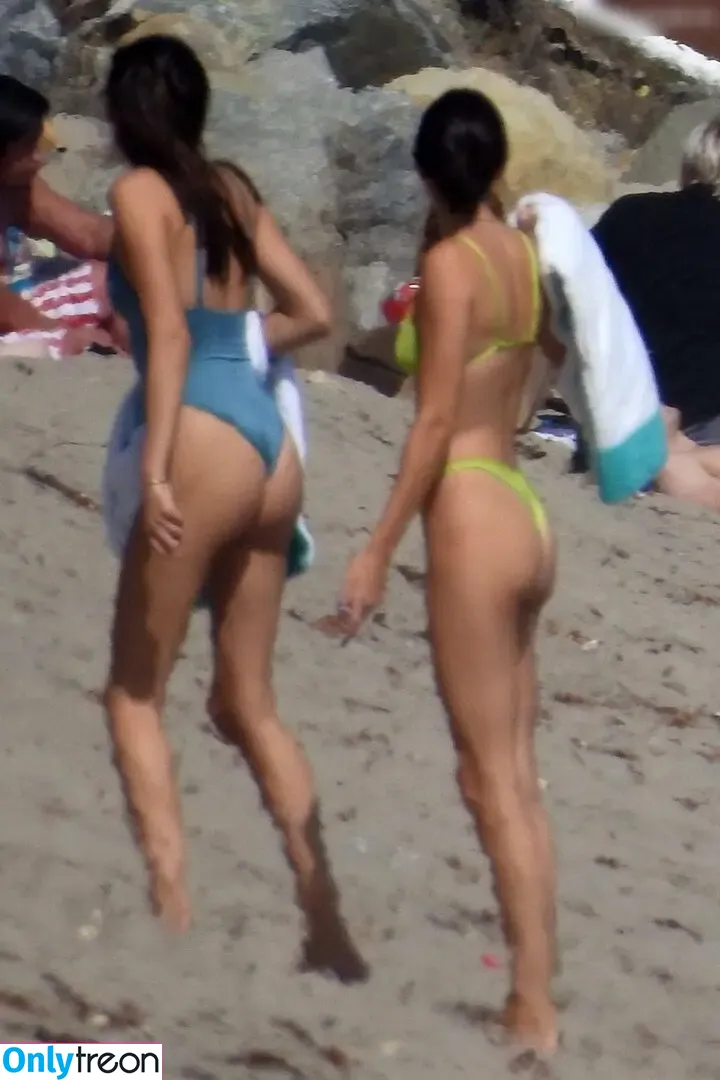 Kendall Jenner nude photo #4137 (KendallJenner)