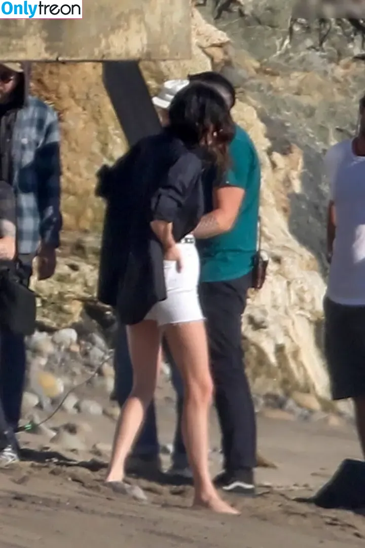 Kendall Jenner nude photo #4768 (KendallJenner)
