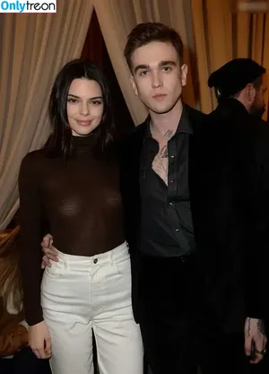 Kendall Jenner / KendallJenner nude photo #5003