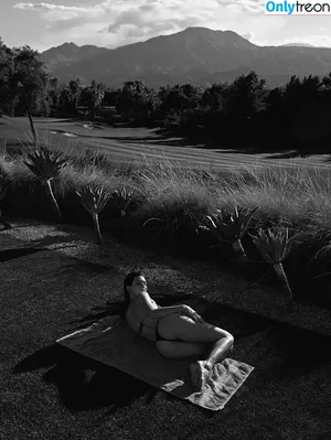 Kendall Jenner / KendallJenner nude photo #5020