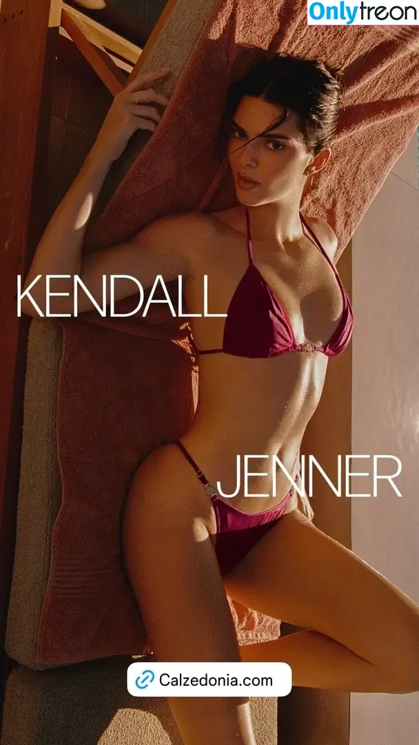 Kendall Jenner nude photo #5053 (KendallJenner)