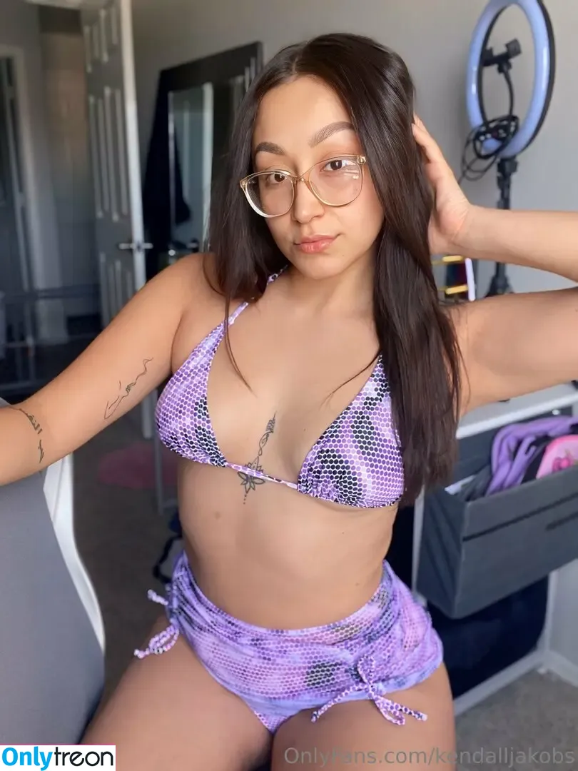 kendalljakobs nude photo #0299 (kennyj_)