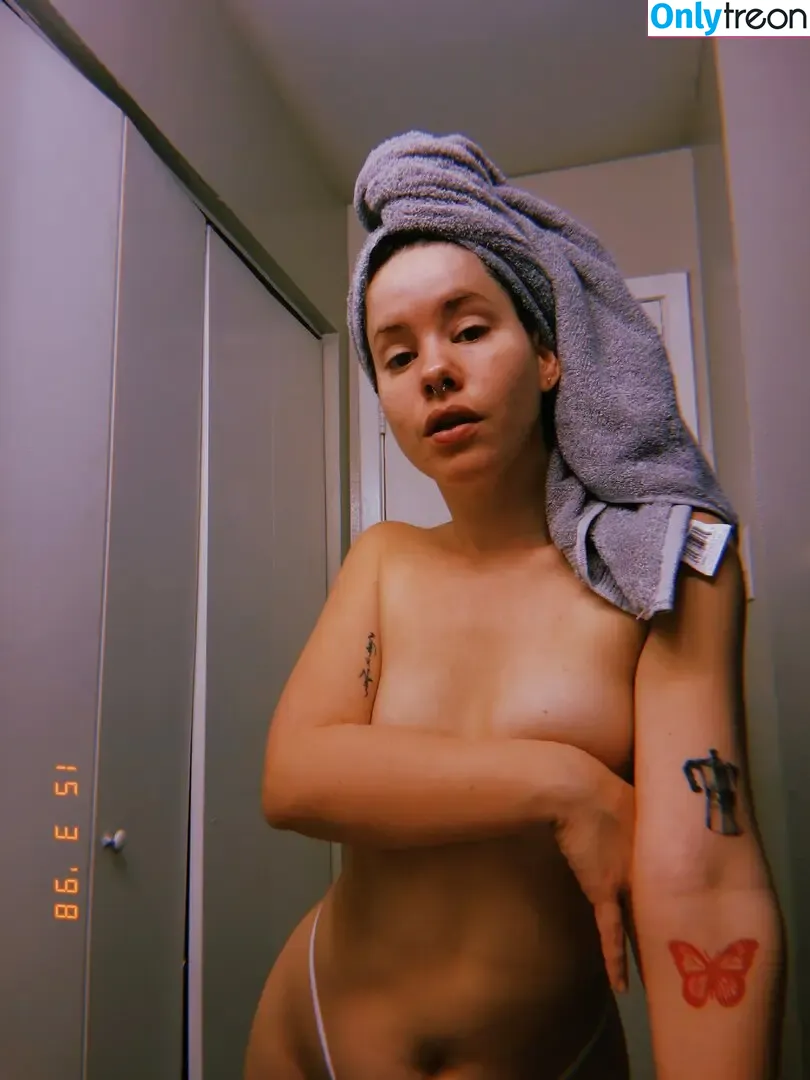 Keni Seven nude photo #0004 (keni_7 / keniseven)