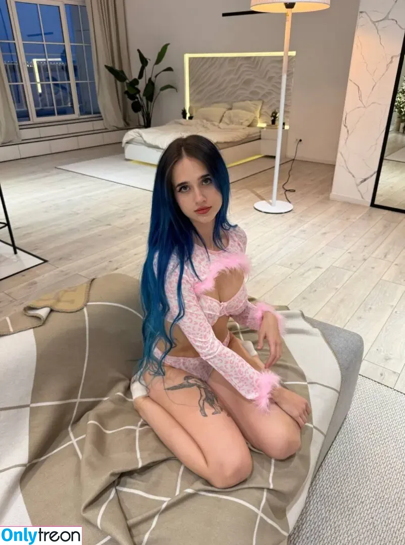 keronkes nude photo #0031 (keronkess / kerunkes)