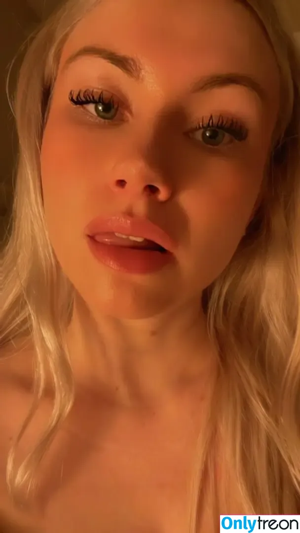 Kewitty nude photo #0013 (Kate Welty / kaywhitty)