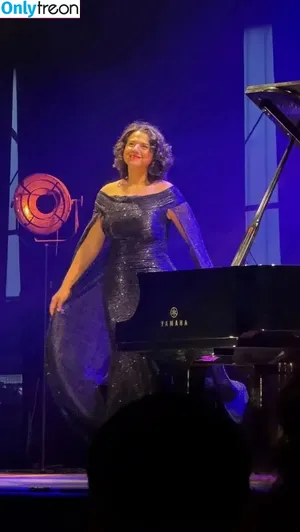 Khatia Buniatishvili / khatiabuniatishvili nude photo #0177