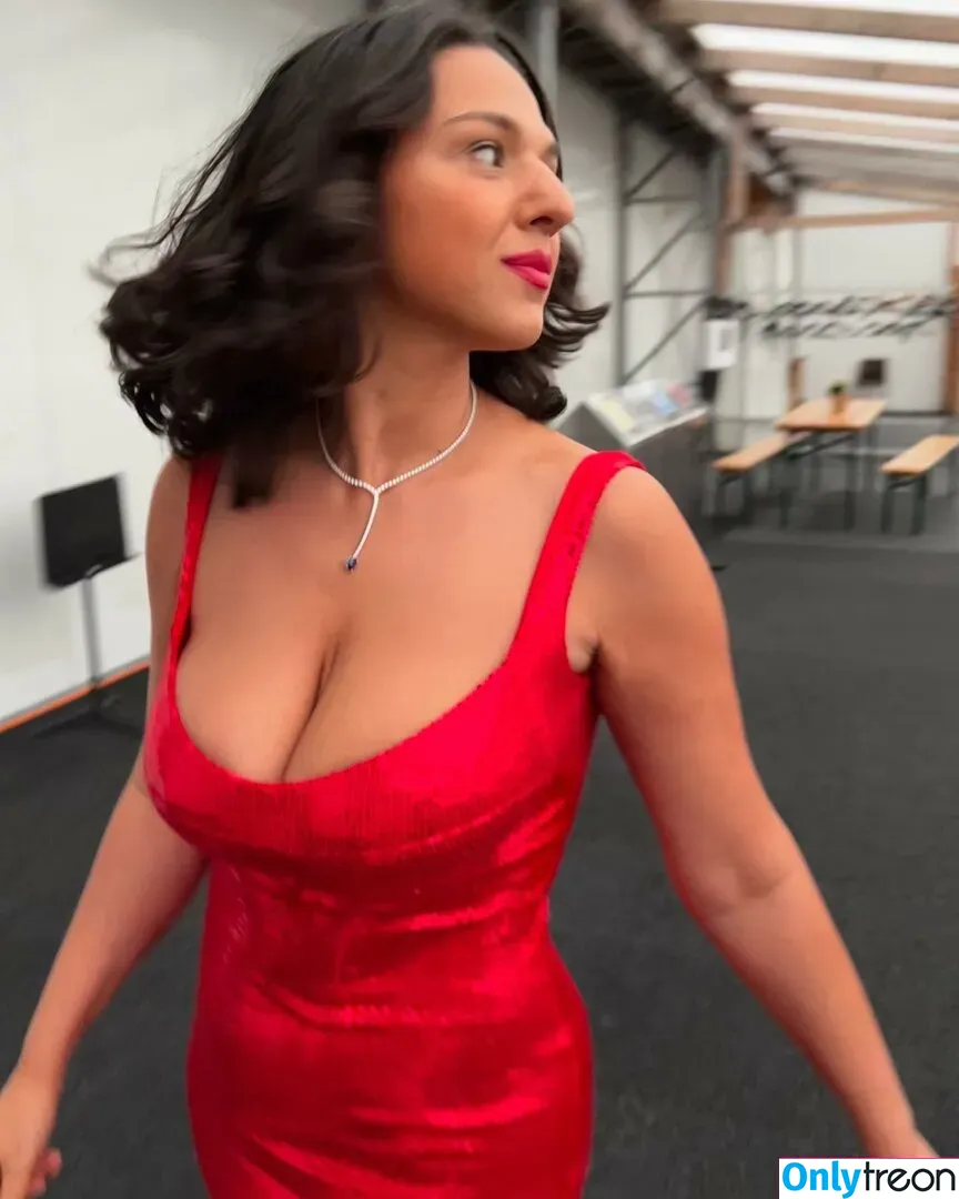 Khatia Buniatishvili nude photo #0001 (khatiabuniatishvili)