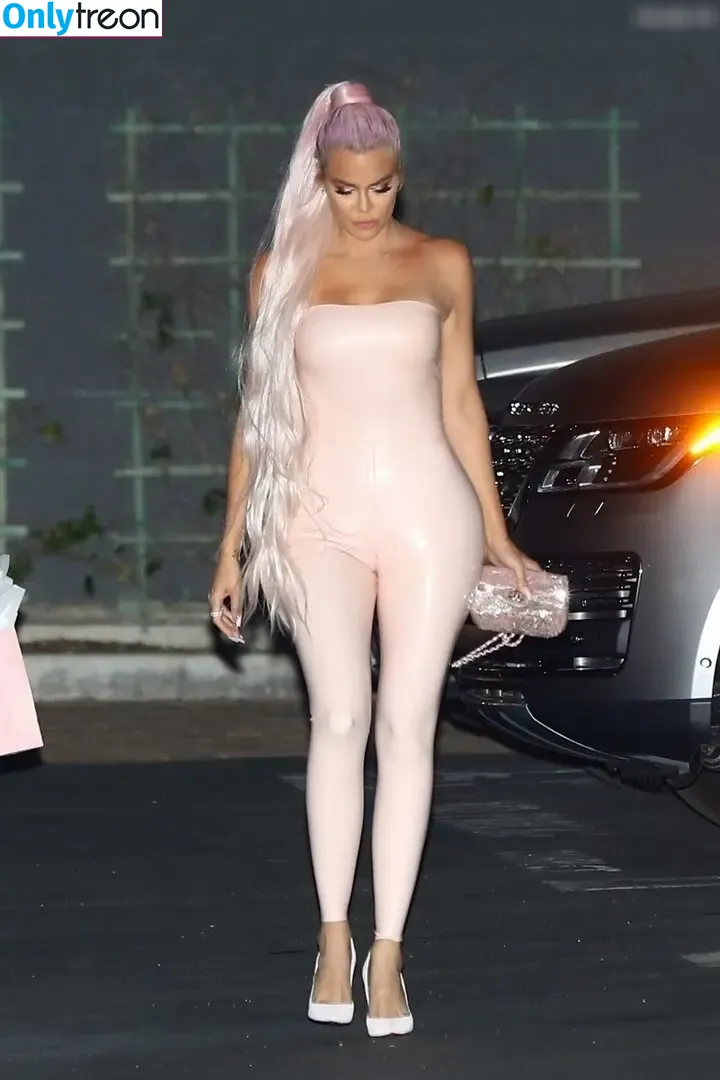 Khloé Kardashian nude photo #0361 (khloekardashian)