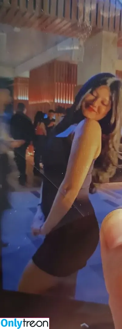 Khushi Tomar nude photo #0001 (__khushitomar / tomar_re)