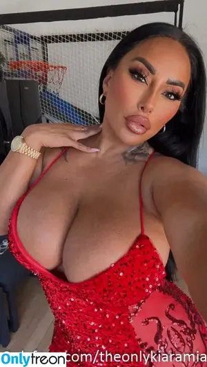 Kiara Mia / m_kiaramia_ / theonlykiaramiaxxx nude photo #0354
