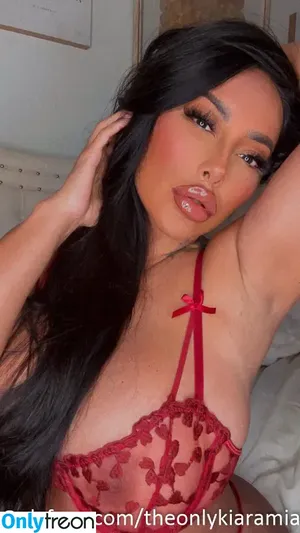 Kiara Mia / m_kiaramia_ / theonlykiaramiaxxx nude photo #0357