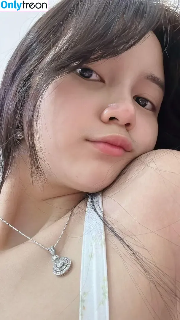 Kienzy Mylien nude photo #0034 (kienzy.mylien02)