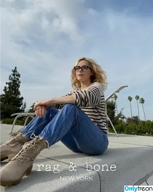 Kiernan Shipka / AdventuresSabrina / kiernanshipka nude photo #1844