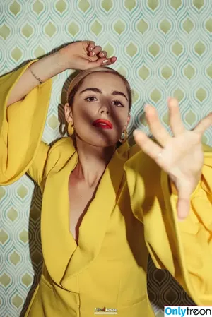 Kiernan Shipka / AdventuresSabrina / kiernanshipka nude photo #1975
