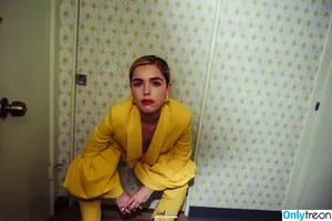 Kiernan Shipka / AdventuresSabrina / kiernanshipka nude photo #1978
