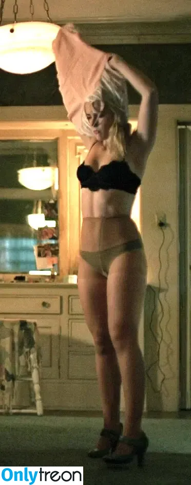 Kiernan Shipka nude photo #1745 (AdventuresSabrina / kiernanshipka)