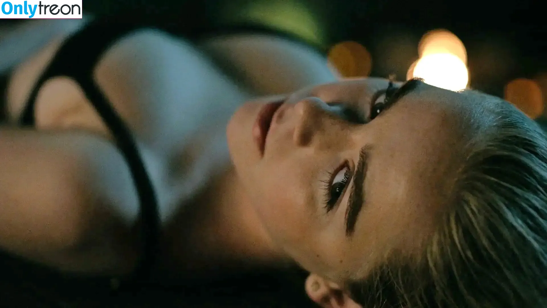Kiernan Shipka nude photo #1753 (AdventuresSabrina / kiernanshipka)