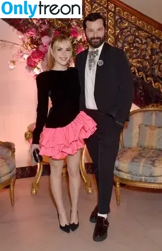 Kiernan Shipka nude photo #1794 (AdventuresSabrina / kiernanshipka)