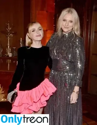 Kiernan Shipka nude photo #1801 (AdventuresSabrina / kiernanshipka)