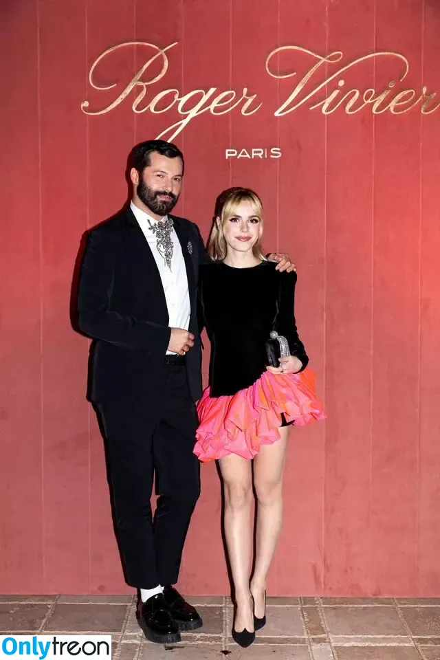Kiernan Shipka nude photo #1804 (AdventuresSabrina / kiernanshipka)