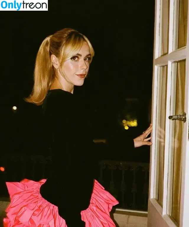 Kiernan Shipka nude photo #1824 (AdventuresSabrina / kiernanshipka)