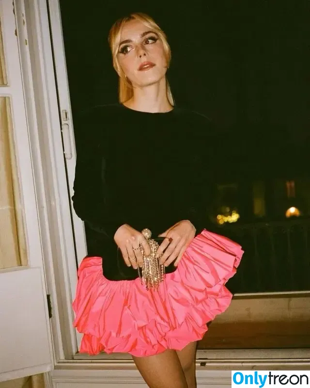 Kiernan Shipka nude photo #1825 (AdventuresSabrina / kiernanshipka)