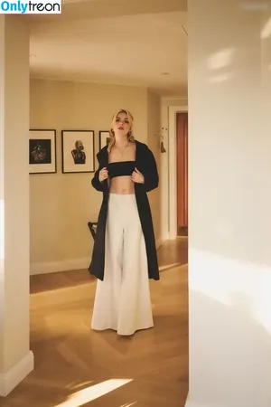 Kiernan Shipka / AdventuresSabrina / kiernanshipka nude photo #2064