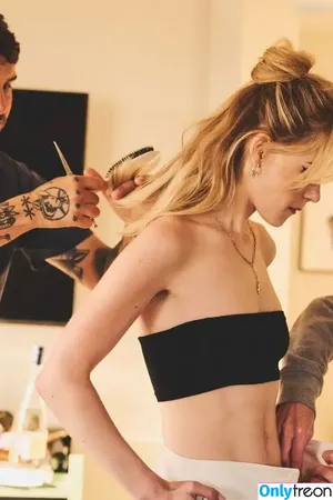 Kiernan Shipka / AdventuresSabrina / kiernanshipka nude photo #2069