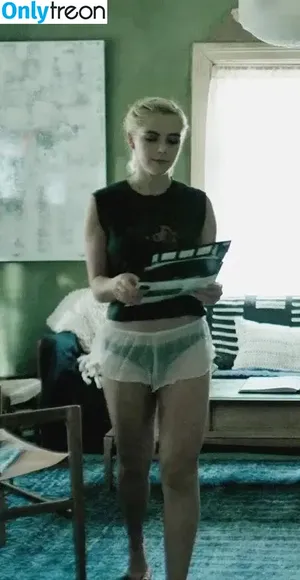 Kiernan Shipka / AdventuresSabrina / kiernanshipka nude photo #2097