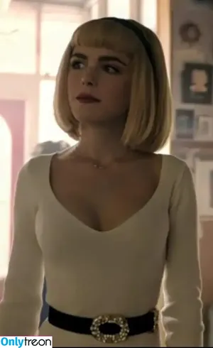 Kiernan Shipka / AdventuresSabrina / kiernanshipka nude photo #2107