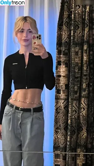 Kiernan Shipka / AdventuresSabrina / kiernanshipka nude photo #2128