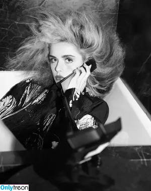 Kiernan Shipka / AdventuresSabrina / kiernanshipka nude photo #2277