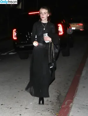 Kiernan Shipka / AdventuresSabrina / kiernanshipka nude photo #2285
