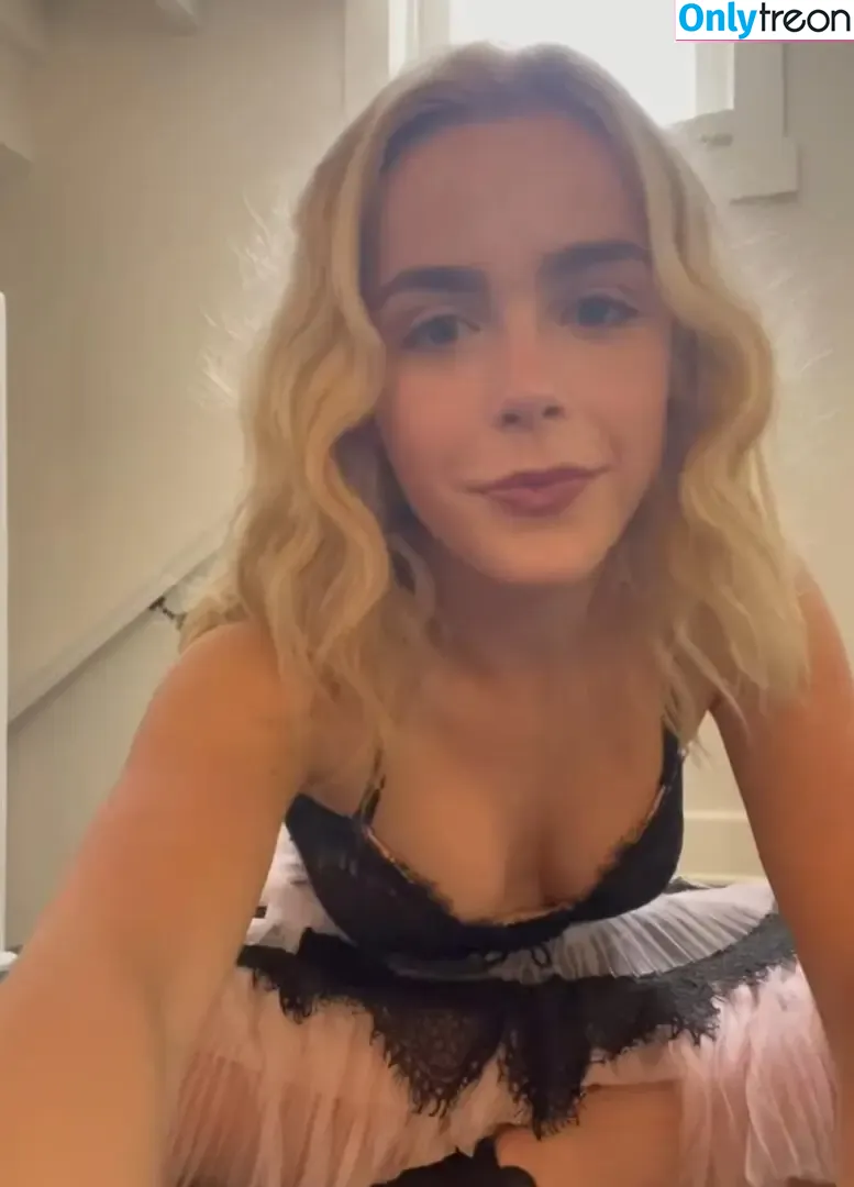 Kiernan Shipka nude photo #2084 (AdventuresSabrina / kiernanshipka)