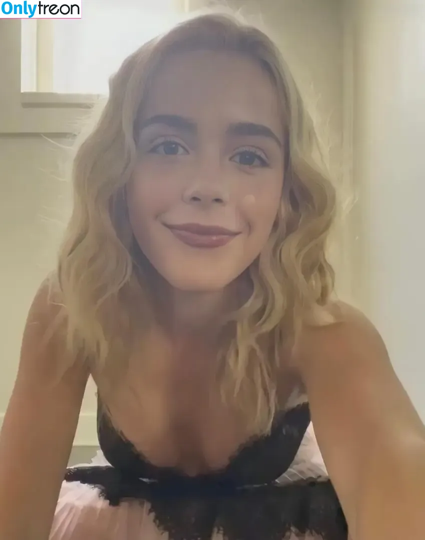 Kiernan Shipka nude photo #2086 (AdventuresSabrina / kiernanshipka)