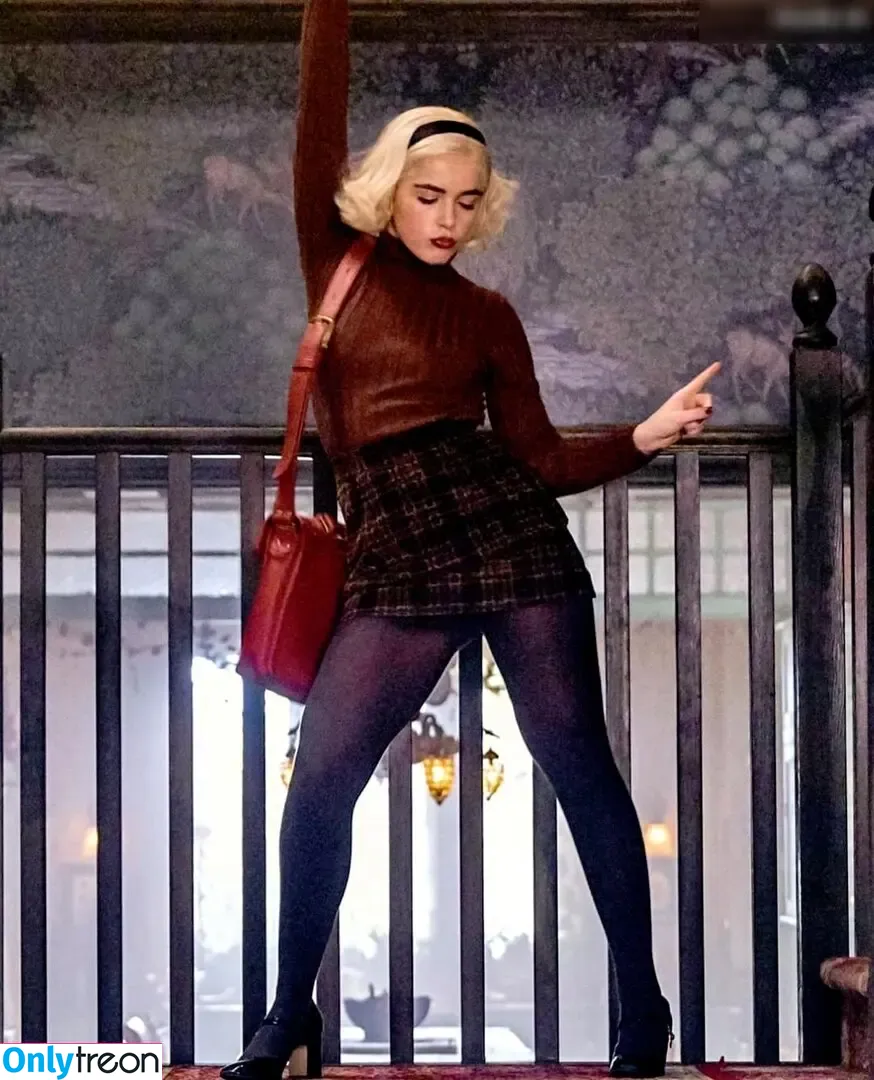 Kiernan Shipka nude photo #2112 (AdventuresSabrina / kiernanshipka)