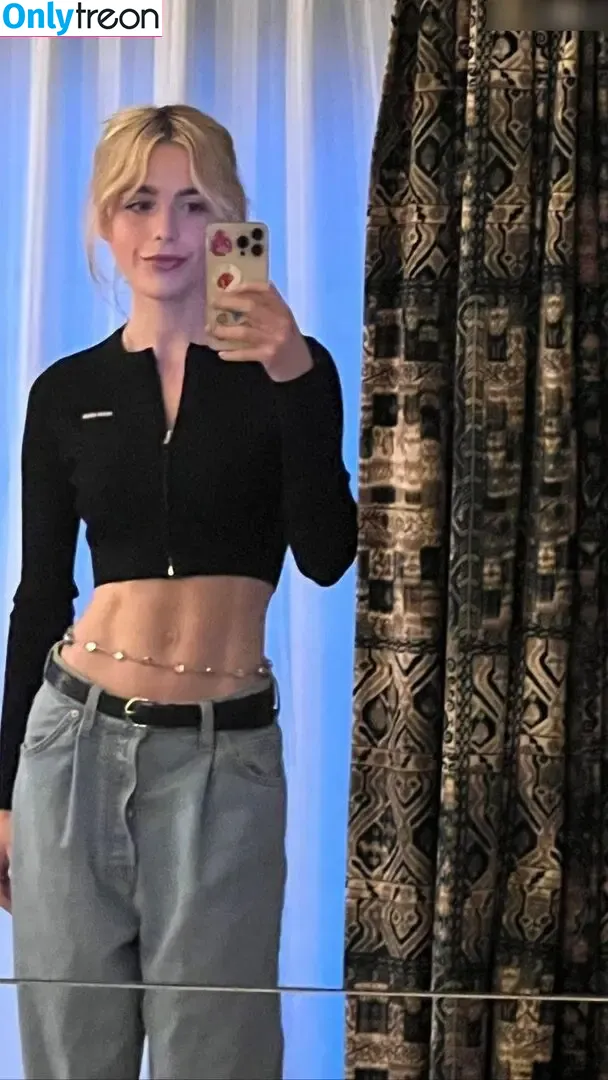 Kiernan Shipka nude photo #2128 (AdventuresSabrina / kiernanshipka)