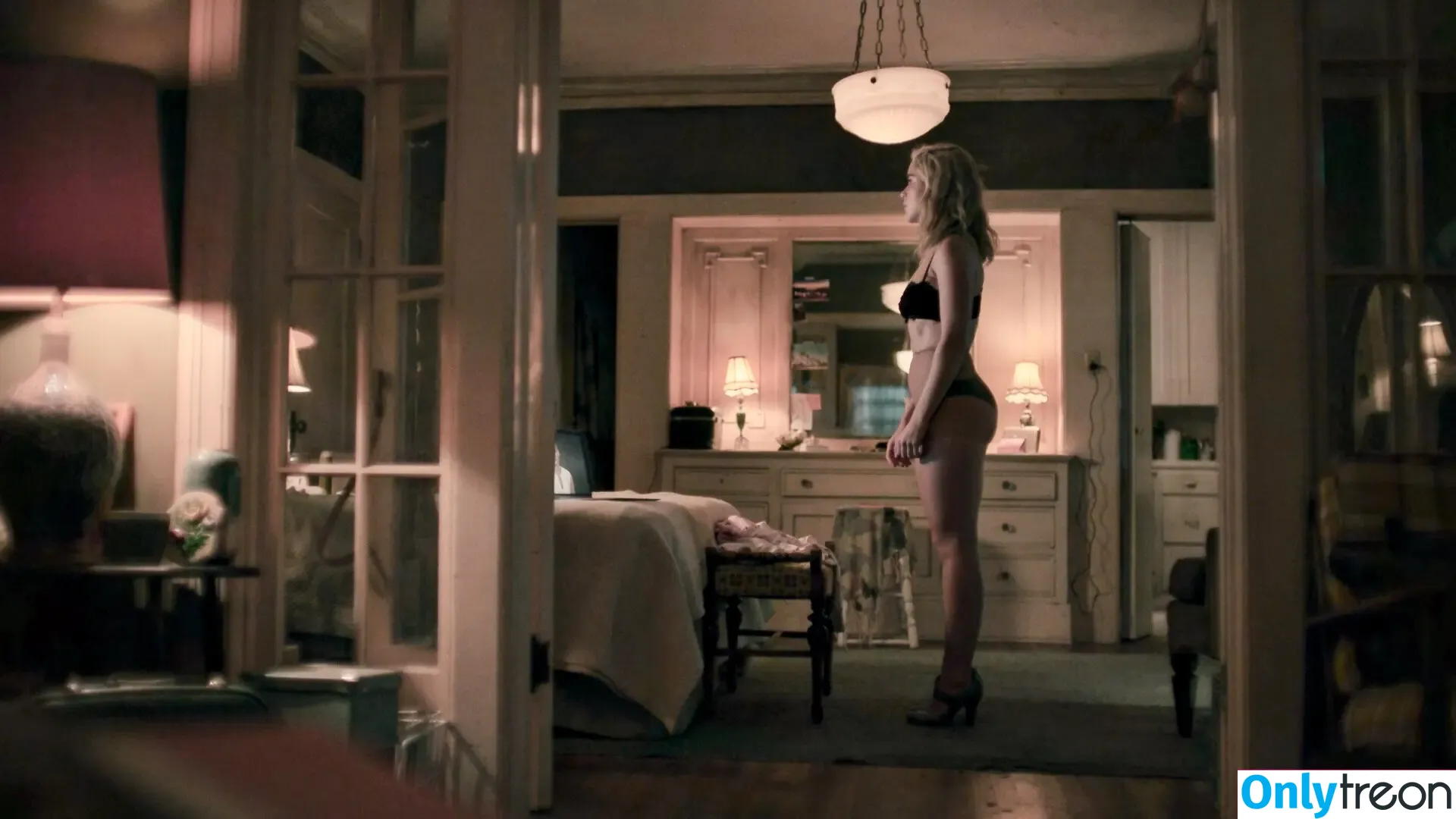 Kiernan Shipka nude photo #2147 (AdventuresSabrina / kiernanshipka)