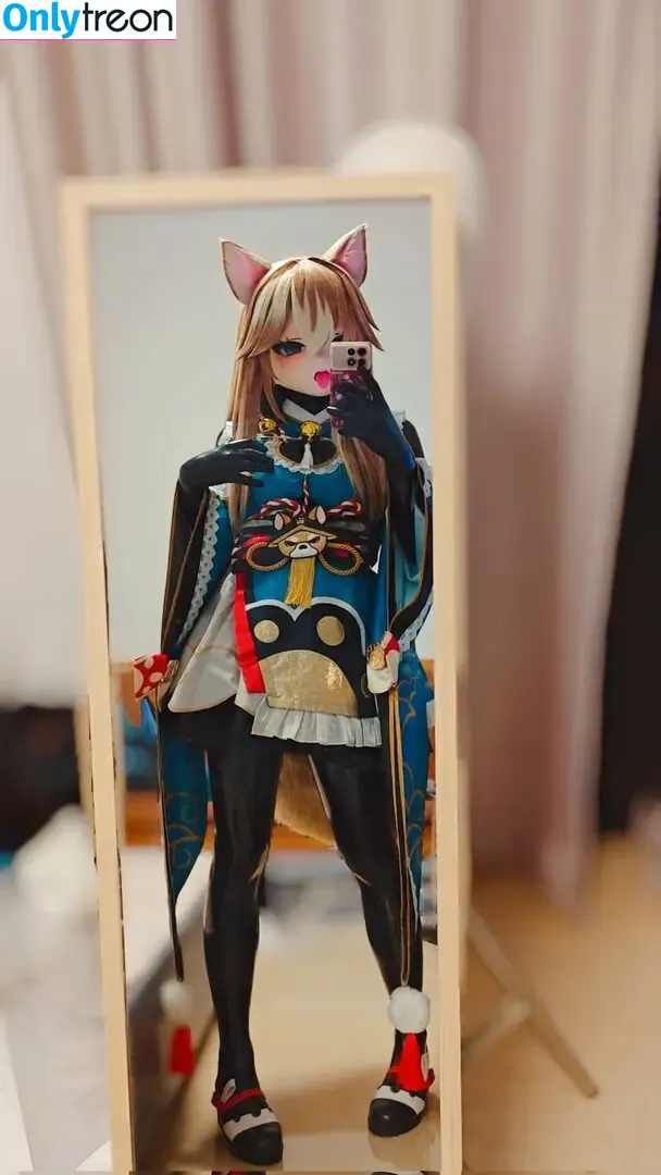 Kigurumi nude photo #0040 (dollified / miku_scratch)
