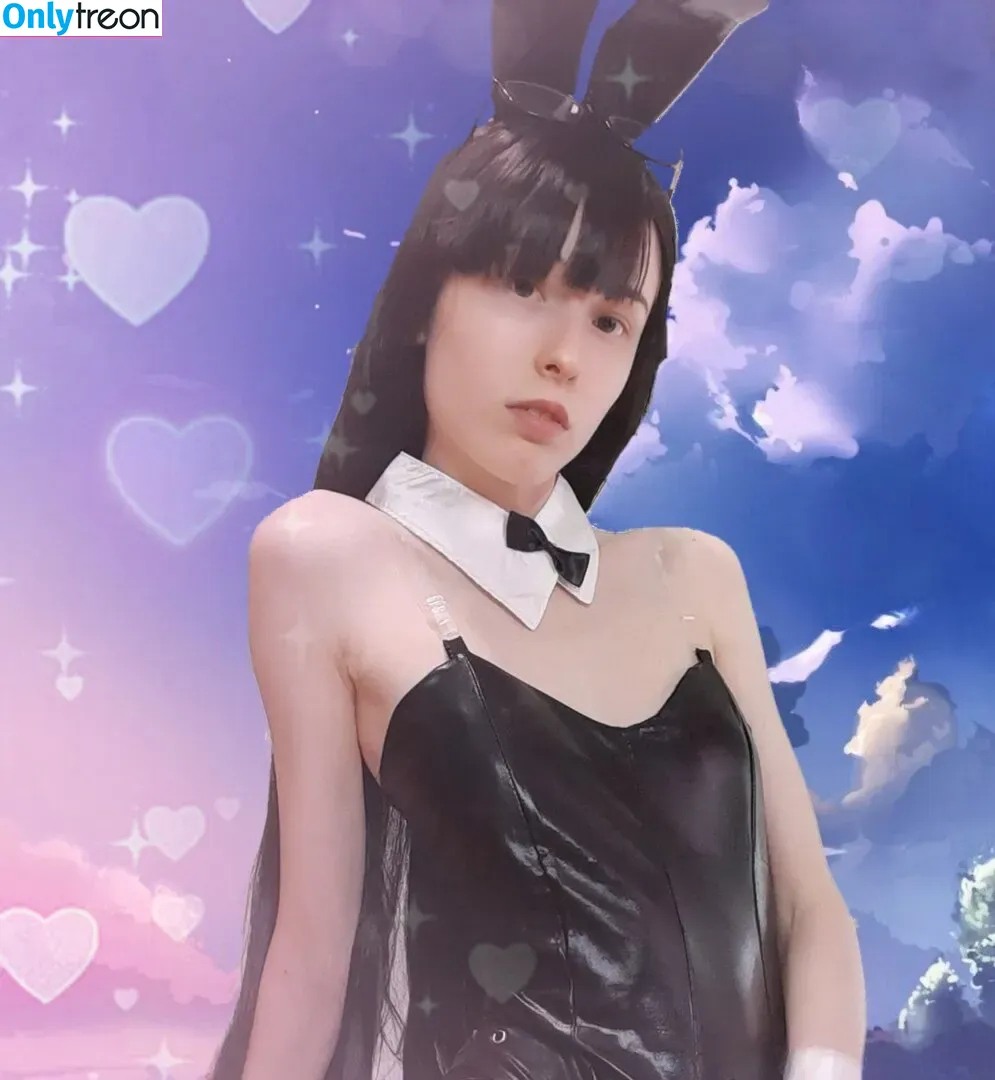 Kiki Glitter Cosplay nude photo #0001 (KikiGlitterCos / kiki_glitter_cosplay / kikifitcosplay)