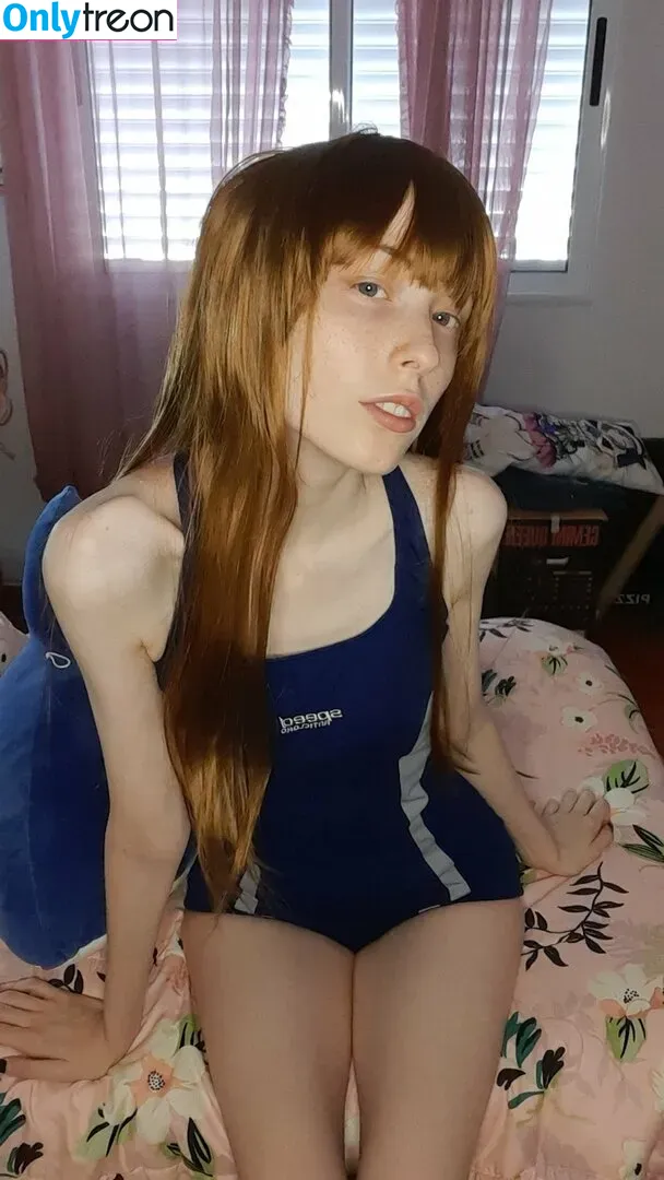 Kiki Glitter Cosplay nude photo #0006 (KikiGlitterCos / kiki_glitter_cosplay / kikifitcosplay)