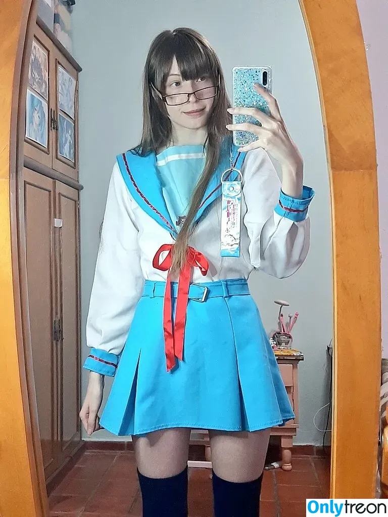 Kiki Glitter Cosplay nude photo #0039 (KikiGlitterCos / kiki_glitter_cosplay / kikifitcosplay)