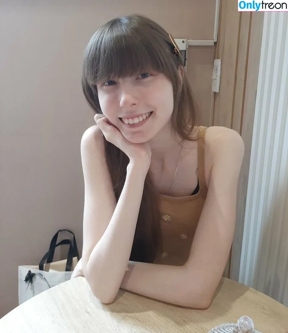 Kiki Glitter Cosplay nude photo #0048 (KikiGlitterCos / kiki_glitter_cosplay / kikifitcosplay)