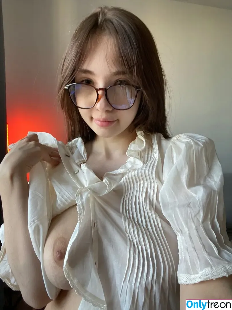Kiko Baka nude photo #0973 (KikoBaka / kiko.baka3)