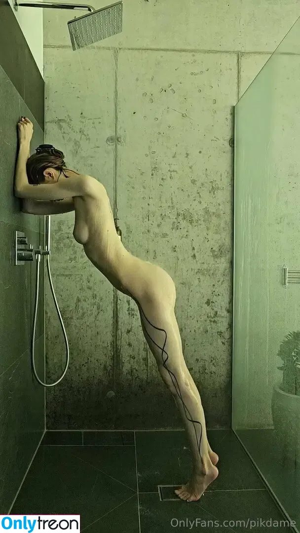 Kim Baltes nude photo #0012 (Pikdame / kimbaltes)