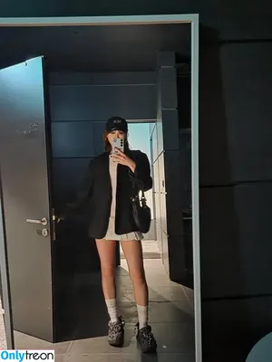Kim Chaewon / _chaechae_1 / 김채원 Le Sserafim nude photo #0273