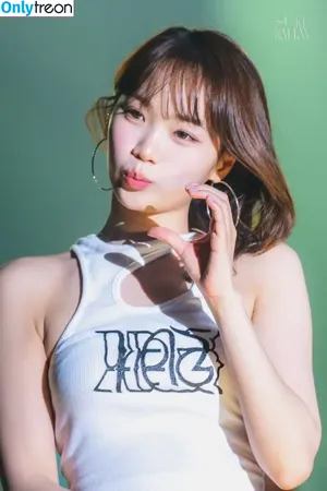 Kim Chaewon / _chaechae_1 / 김채원 Le Sserafim nude photo #0280