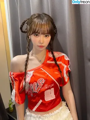 Kim Chaewon / _chaechae_1 / 김채원 Le Sserafim nude photo #0356