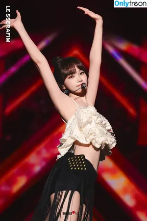 Kim Chaewon / _chaechae_1 / 김채원 Le Sserafim nude photo #0385